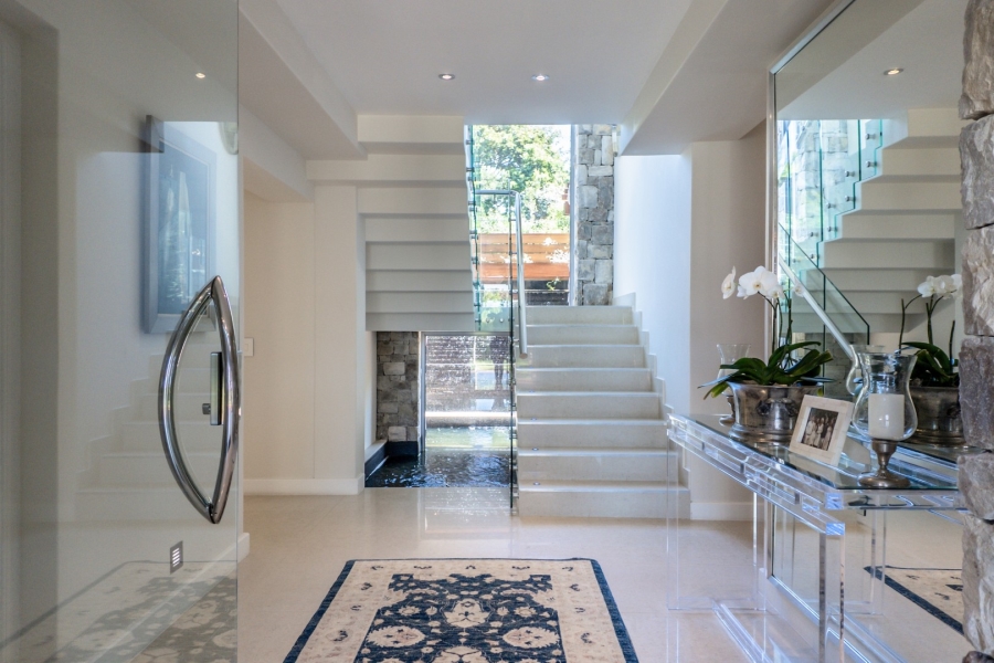 6 Bedroom Property for Sale in Keurbooms River Western Cape